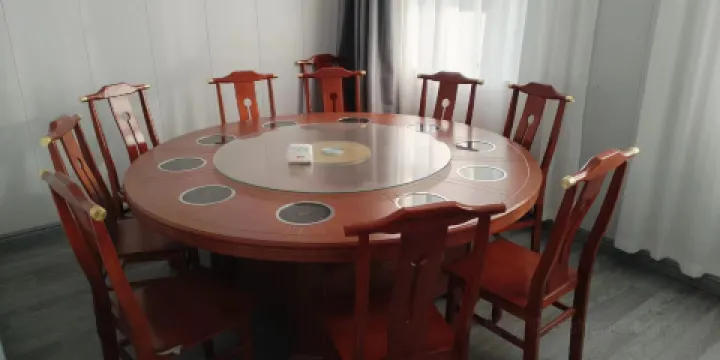 愛帕度假酒店（白沙湖店）·愛帕雲端氂牛火鍋店