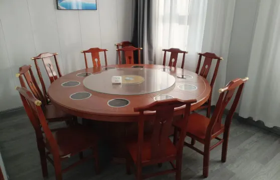 愛帕度假酒店（白沙湖店）·愛帕雲端氂牛火鍋店