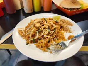 Papaya Restaurant (Indian & Thai Food)