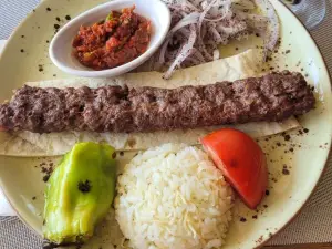 Tarihi Sultanahmet Koftecisi Selim Usta