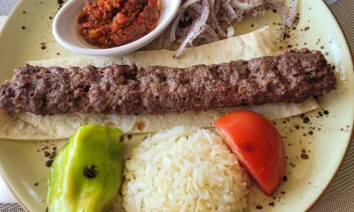 Tarihi Sultanahmet Koftecisi Selim Usta