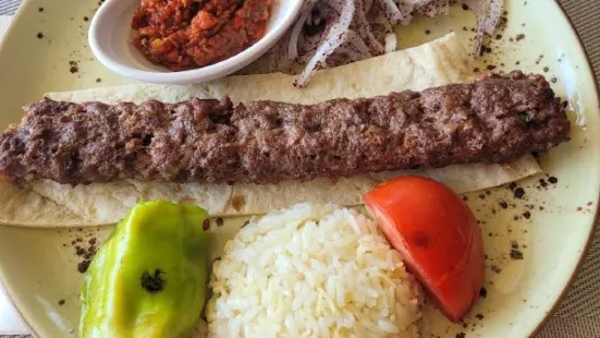 Tarihi Sultanahmet Koftecisi Selim Usta