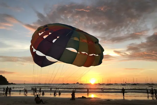 Parasailing in Phuket