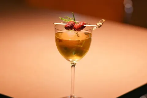 Nonsense Cafe & Bar - Wuchang Branch