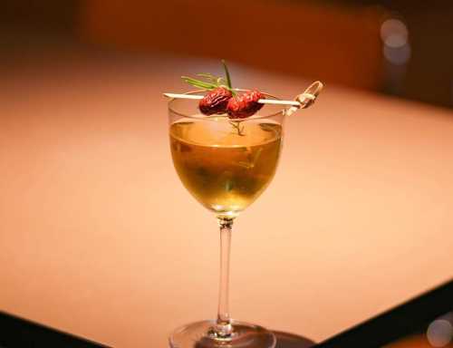 Nonsense Cafe & Bar - Wuchang Branch