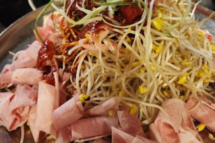 ungteori saenggogi - Hongdae (Korean bbq restaurant)