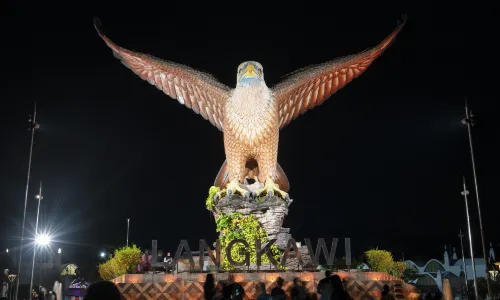 Dataran Lang