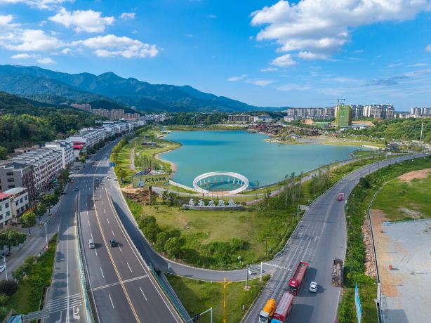 Nanyue Jinyue Lake