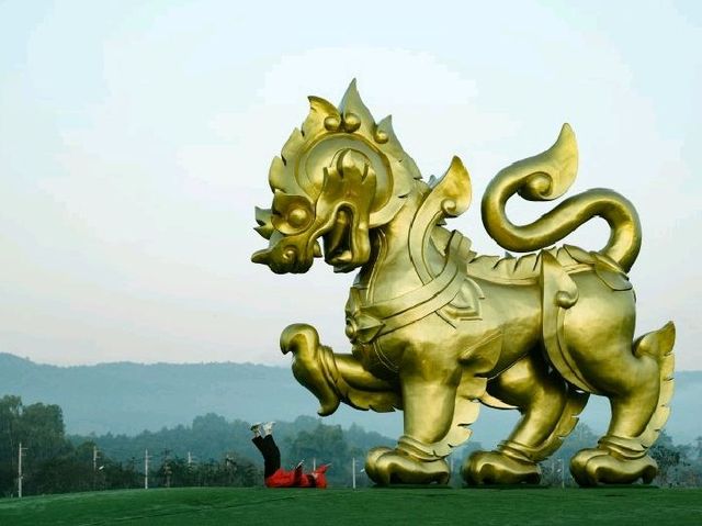 ทักทายสิงห์ทอง ที่สิงห์ปาร์ค จ.เชียงราย