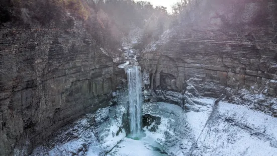 Taughannock Falls