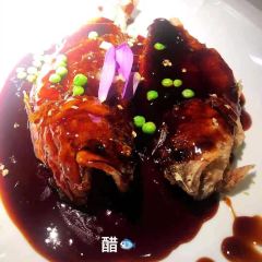 Guimanlong (dejiguangchang) User Photo