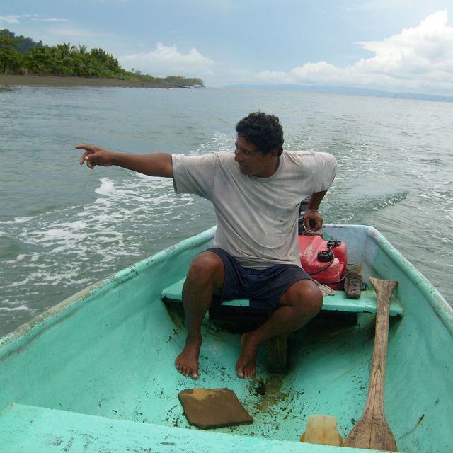 Visit Golfito beaches 