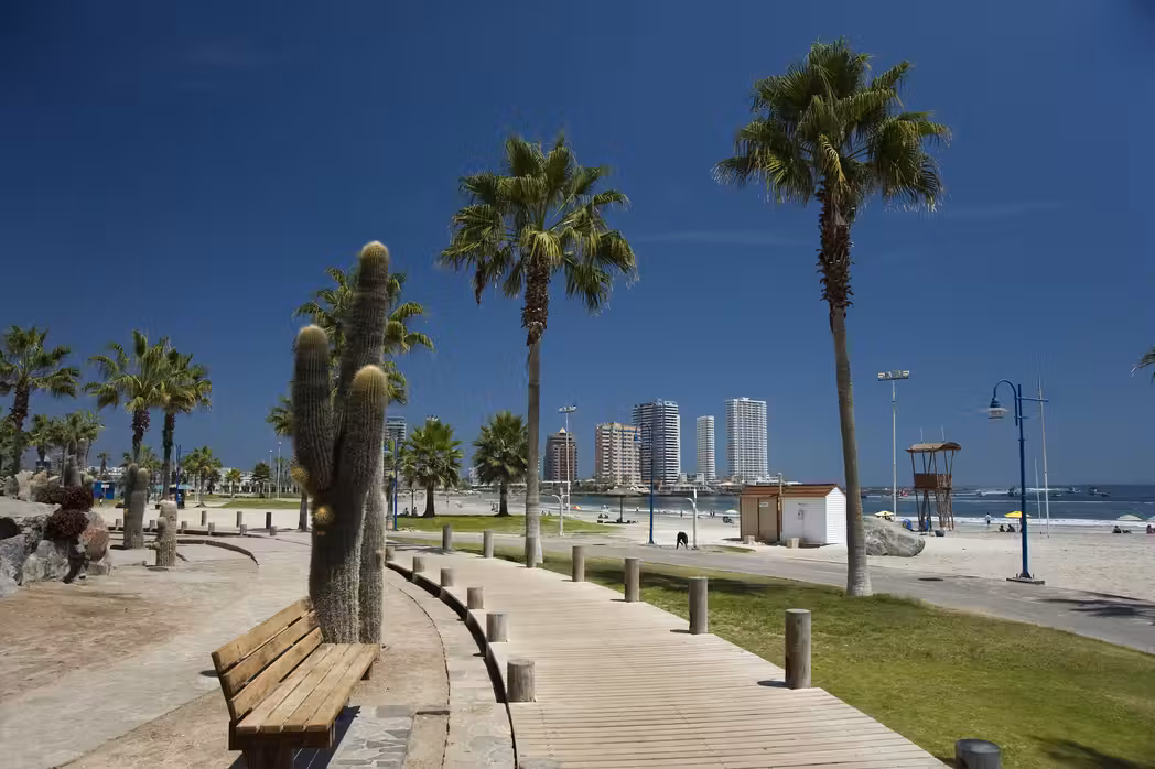 ${{cityDName}} to Iquique Flights