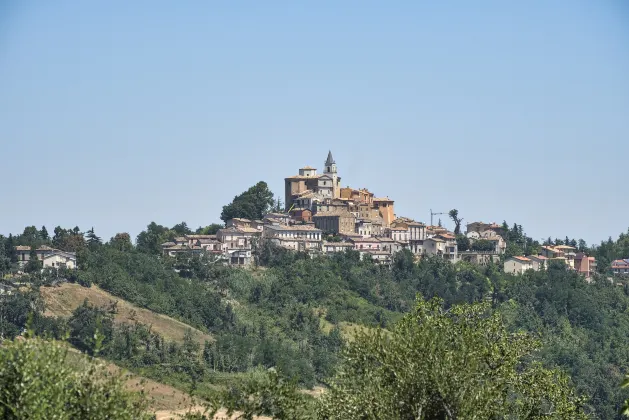 Grande Ruota Panoramica - Seghieri周辺のホテル