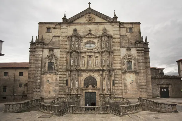 Santiago de Compostela to Edinburgh Flights