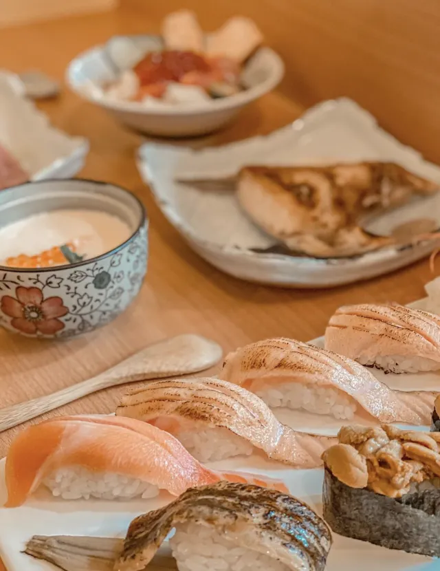 肆不惑 寿司・丼 菜品