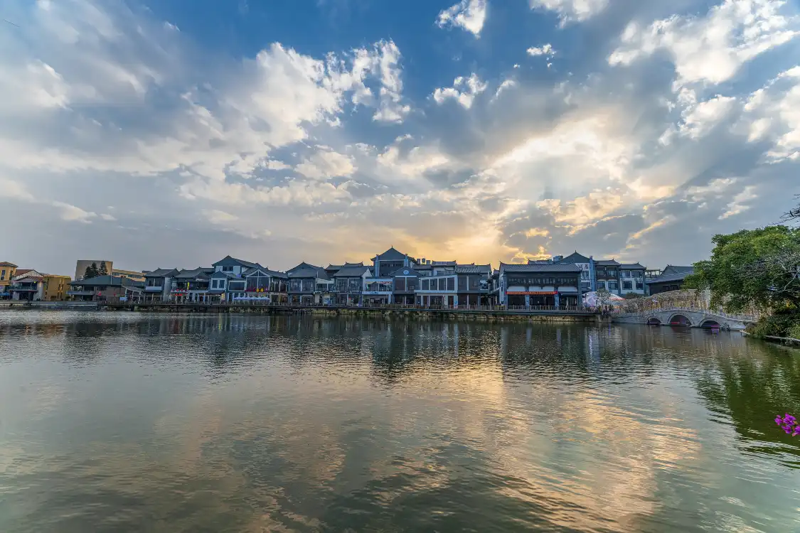 Hotels near Xiaogui Lake