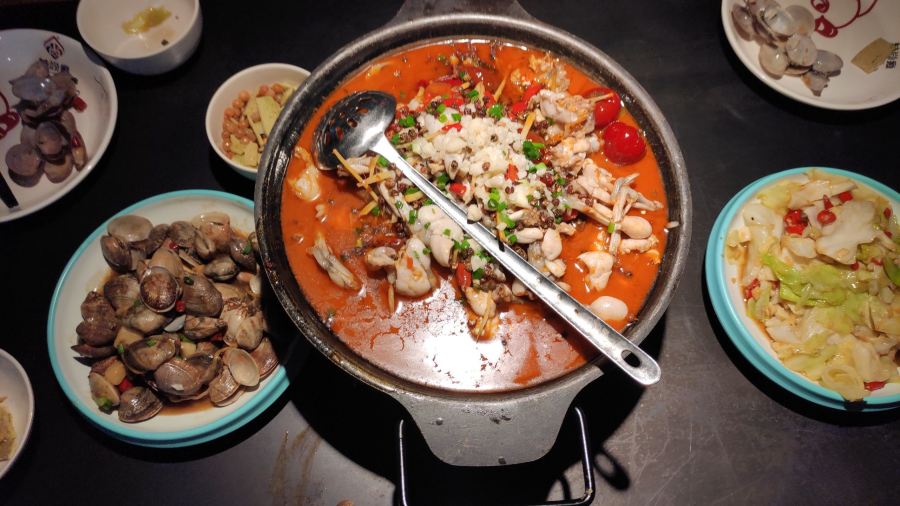 鱼蛙家族炭烤活鱼炭烧牛蛙