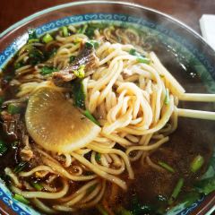 云顶美食城(长白山万达店) User Photo