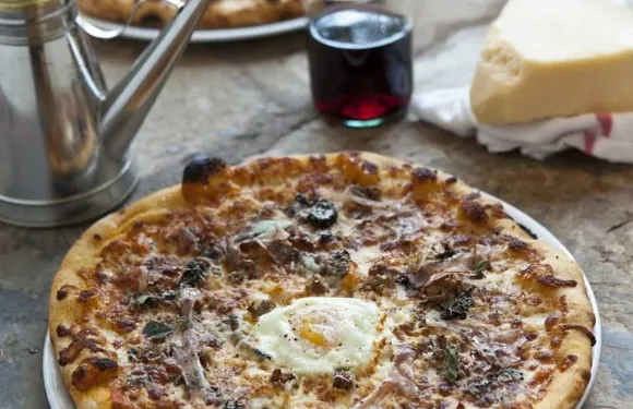 Bridges Craft Pizza & Wine Bar