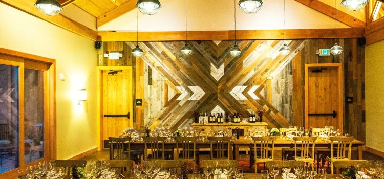 The Rush Creek Lodge Tavern