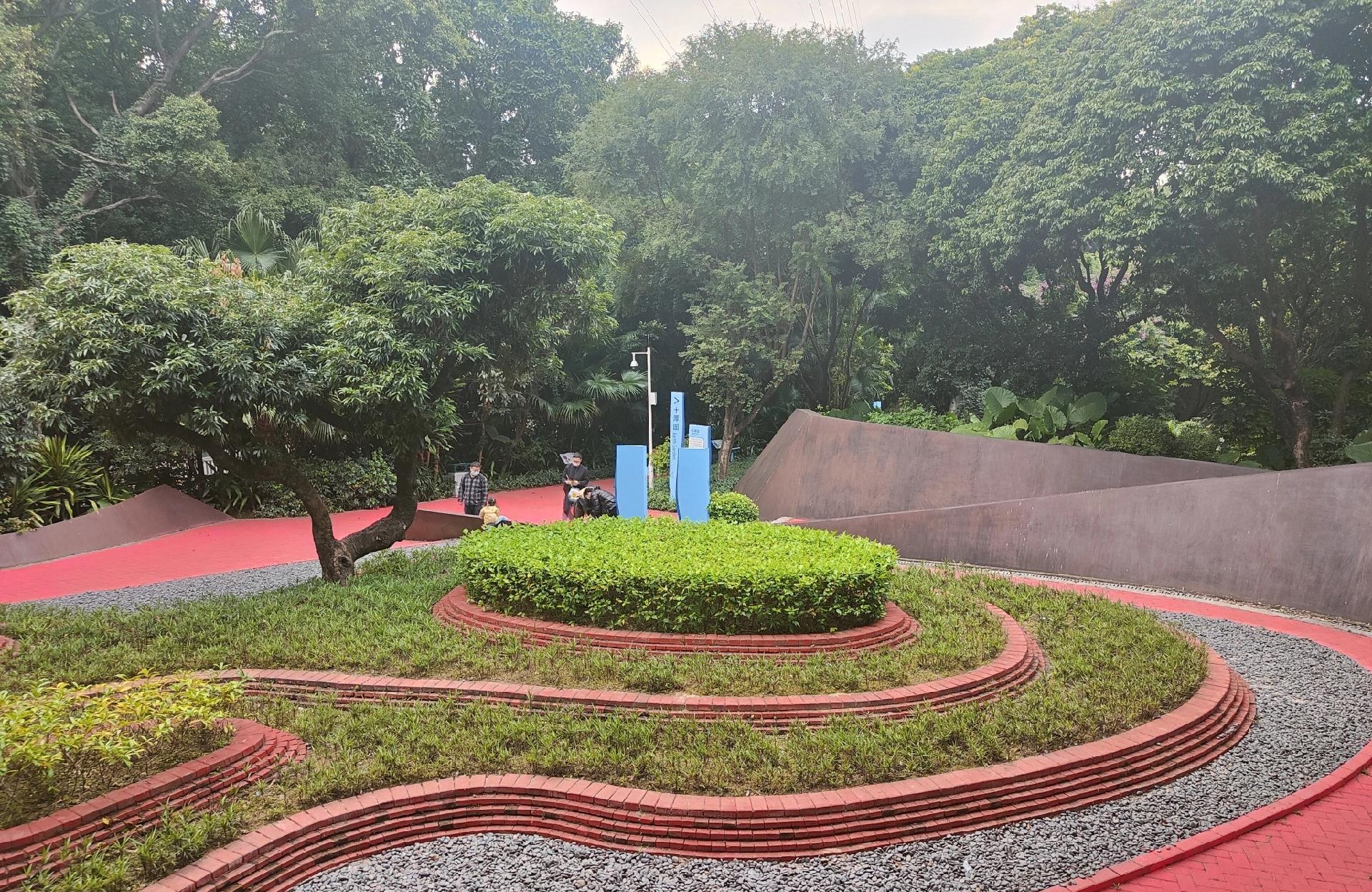 Hotels near Xili Reservoir Peach Blossom Forest