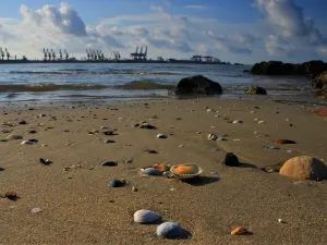 Moon Bay, Port of Fangcheng