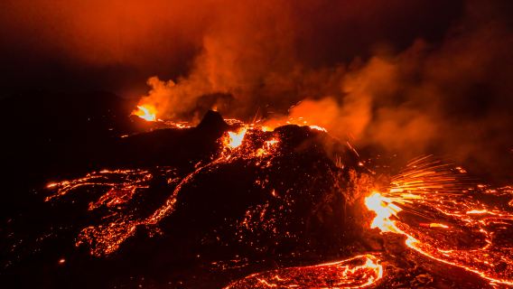 雷克雅未克法格拉達爾火山+藍湖一日遊【接駁服務+行程可調】