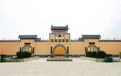 Shanzhou Silo-cave