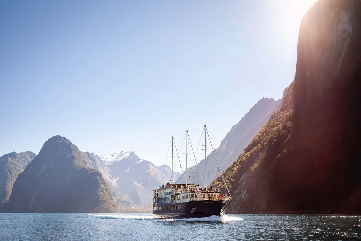 2_Milford Sound / Piopiotahi