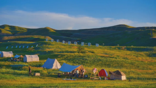 tian shan tian chi xing kong lu ying di