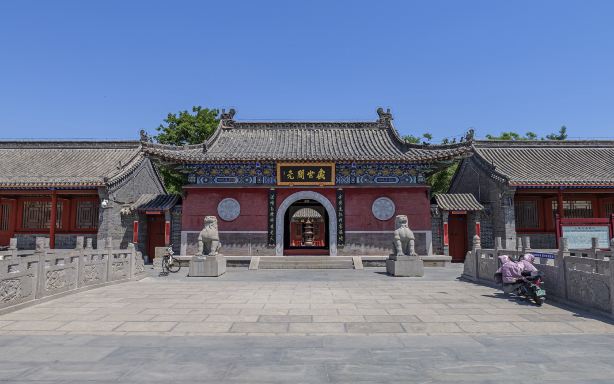 Xingtai Dakaiyuan Temple