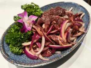 飘香居炭火烤肉(满洲里店)