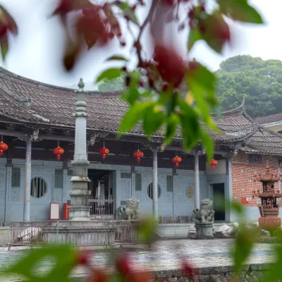 Hotels near Jiangongyu Islet