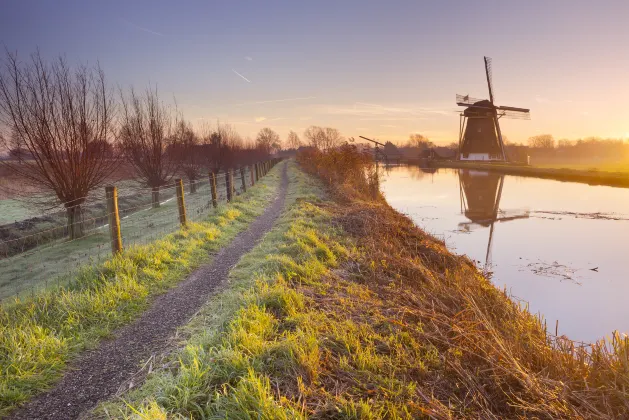 โรงแรมใกล้Leeuwarden Camminghaburen