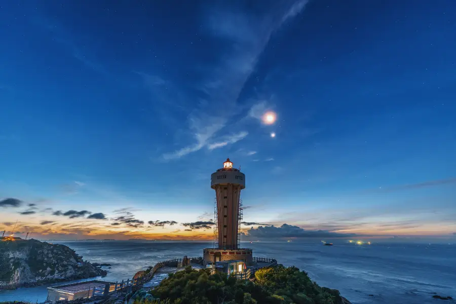Sancong Cliff Lighthouse
