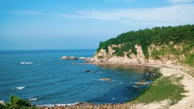 Dongpu Bay Beach