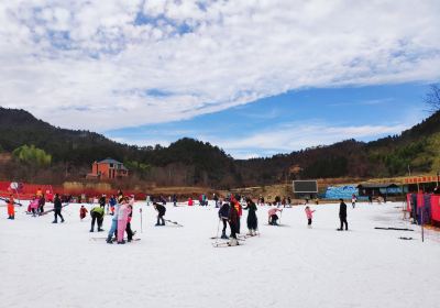 大別山スキー場