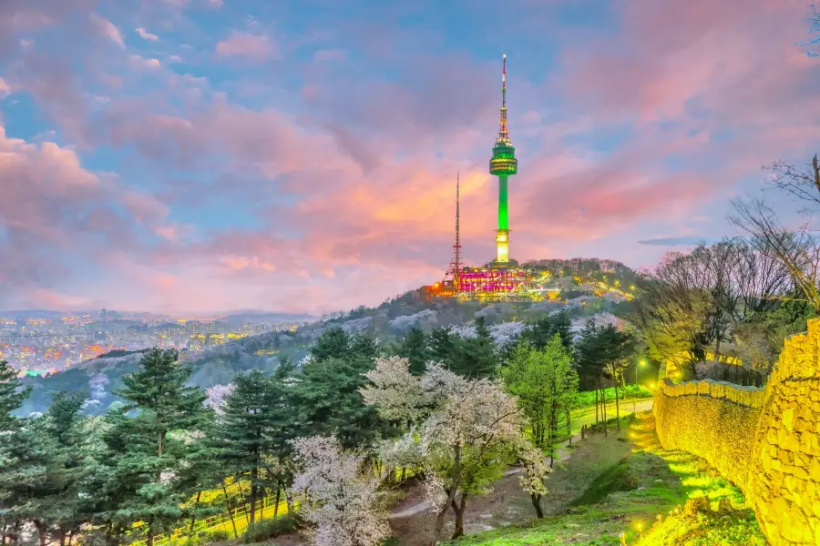 Namsan Mountain Park