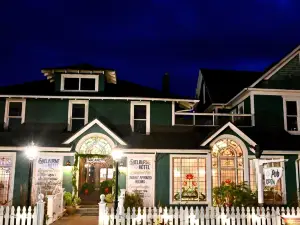 The Pub at Shelburne Hotel