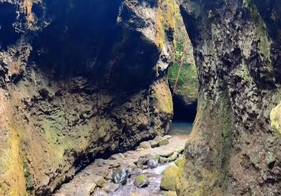 Чжоу Нин пещера Фуцзяньда