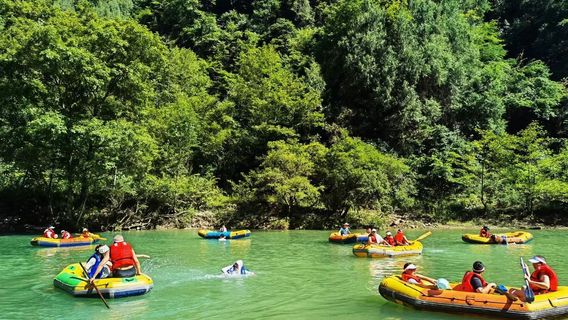 Longtan River Scenic Area Rafting