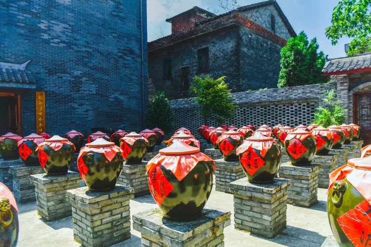Compare 5 airports near Jinxian