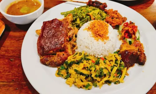 Made's Warung Kuta