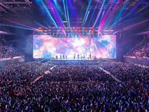 美國歐文 · wave to earth 2026《the pieces》巡演