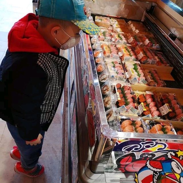 山頂廣場 ～Donki 情熱笑店！ Donki 燴蕃薯必吃 