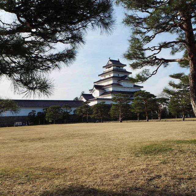 会津若松を一望できる城「鶴ヶ城」