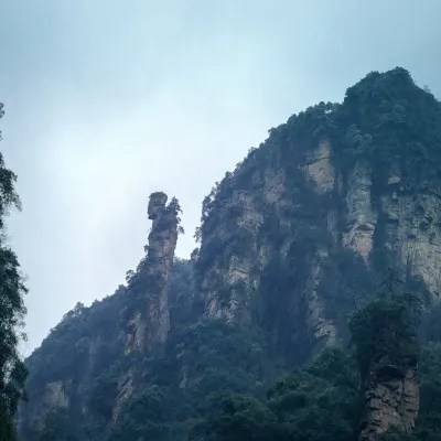 Flug Zhangjiajie Wuhan