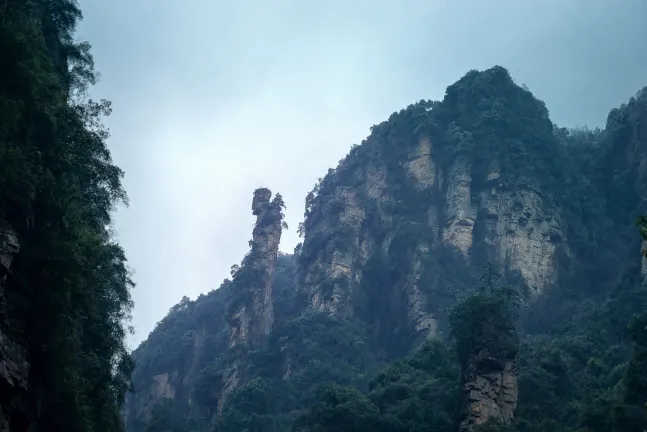 Zhangjiajie Huangting Hotel (Wujiayu Ticket Station, Wulingyuan Scenic Area, National Forest Park)