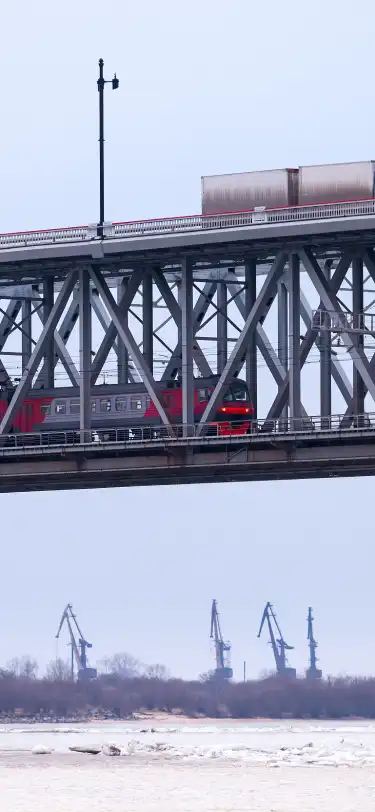 ロシアアムール州で、プールのあるホテル